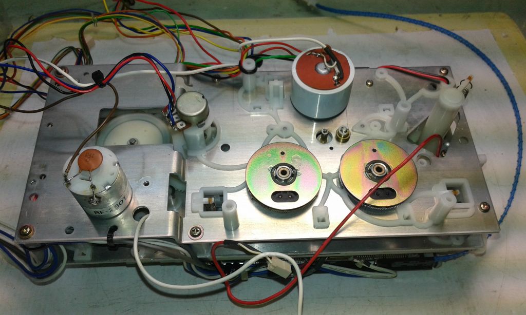 Nakamichi Dragon - cleaning old grease from mechanism